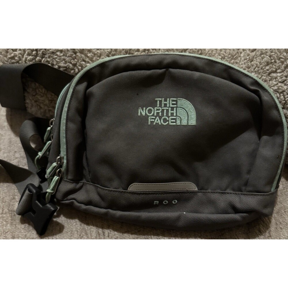 EUC The North Face ROO Waist Fanny Cross Body Bag Pack Gray Sling